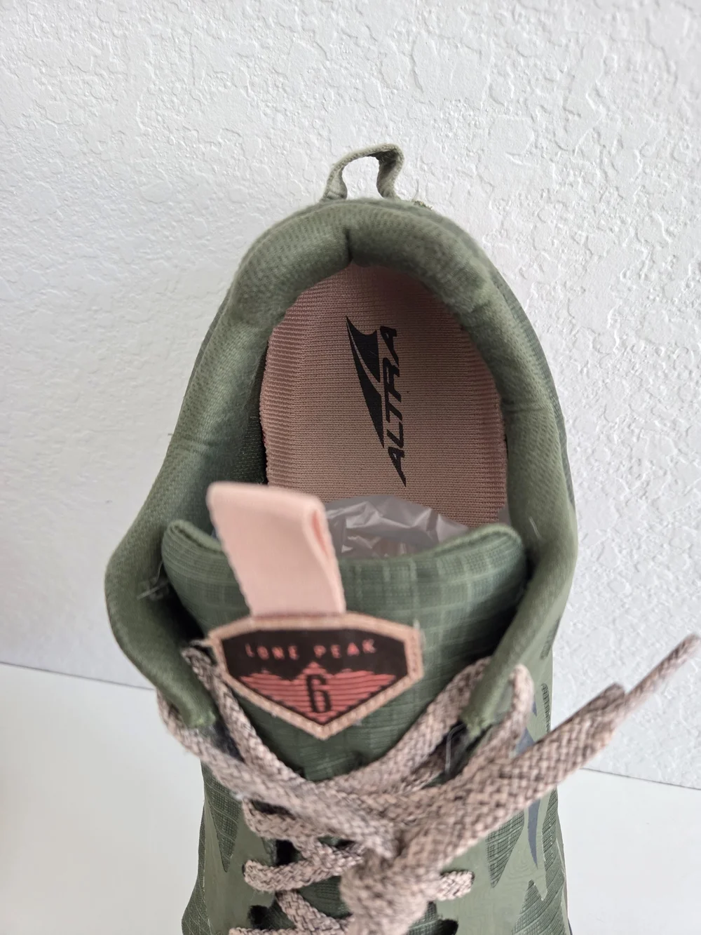 Altra Lone Peak 6 Women's Trail Runner Olive Green And Pink Size 12